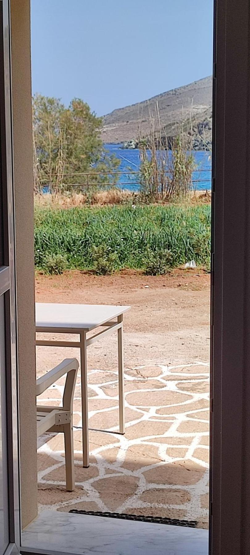 White Lotus Seaside Apartment Kini Exteriér fotografie